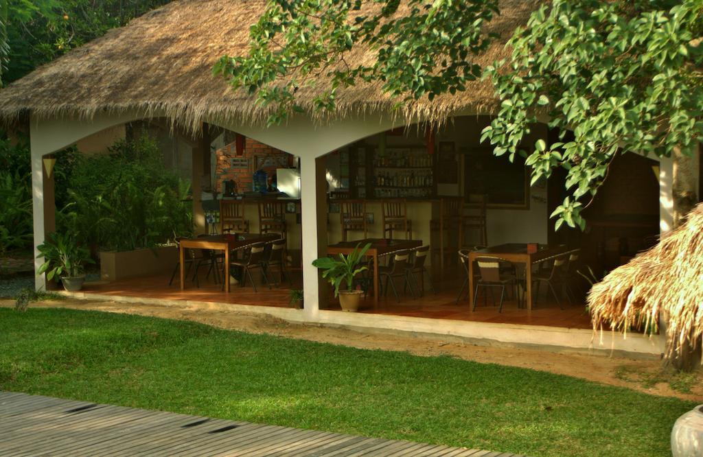 Hotel Botanica Kep Exterior foto